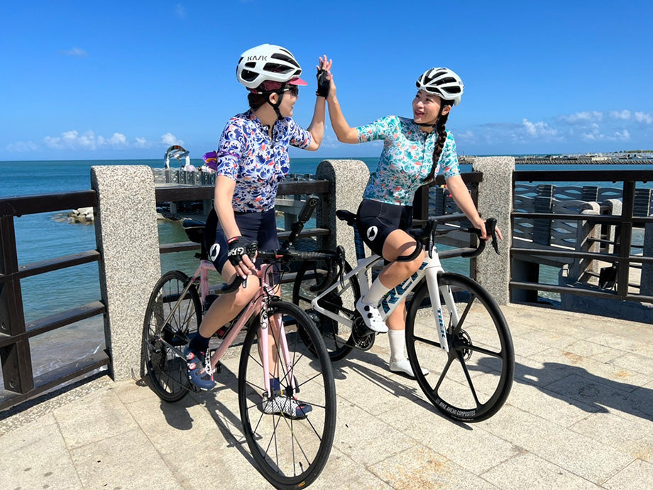 新手指南|平口車褲 V.S 吊帶車褲,為什麼騎車要穿有吊帶的車褲?車友們推薦穿吊帶車褲的3大理由