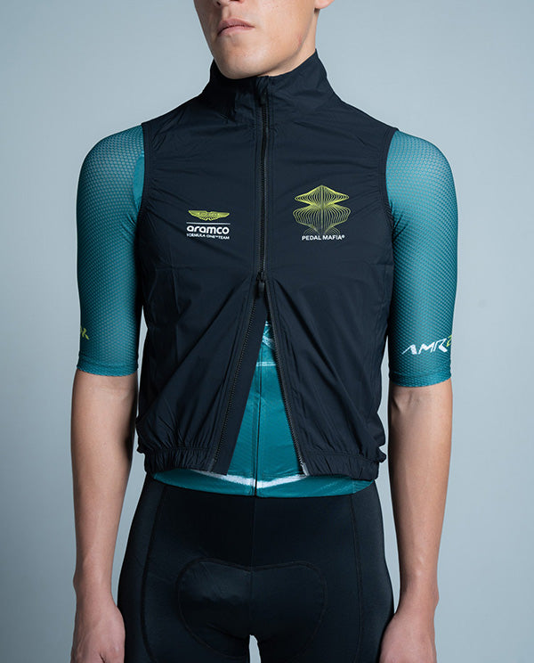 【預購】Pedal Mafia 背心Core Light Vest Aston Martin Aramco F1® Team Black 男款 黑