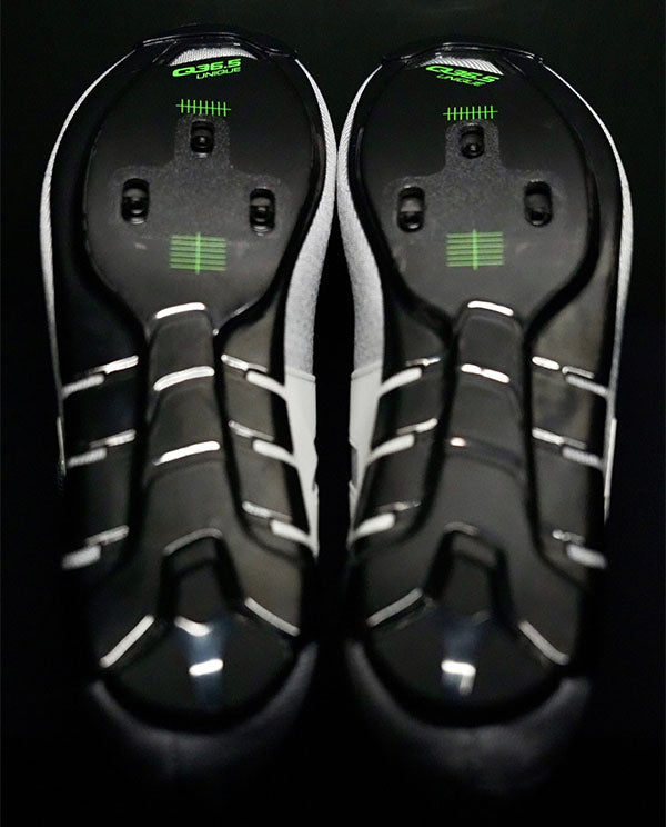 Q36.5 卡鞋Clima Road Shoes Silver 限量銀灰