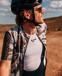 Pedla 車衣Off Grid Gravel Jersey Mono Dye 男款 淺棕染
