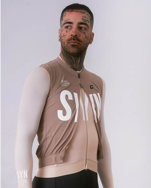 Biehler 防風背心Syndicate Training Vest 2.0 Nomad 男款 沙
