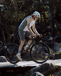 Café du Cycliste 車衣 Beatrice V2 Lightweight Jersey WhiteScotsPine 無袖 男款 白松綠