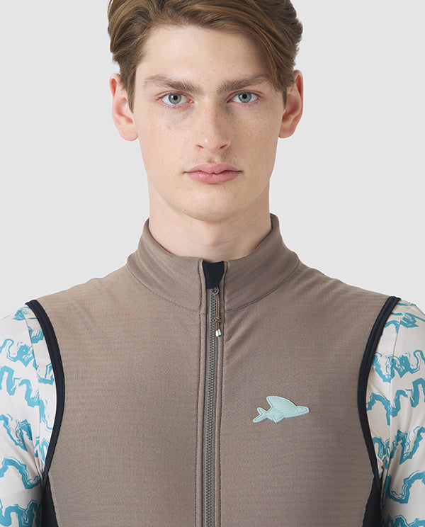 Café du Cycliste 背心 Sibille Softshell Gilet Oyster Grey 男款 棕