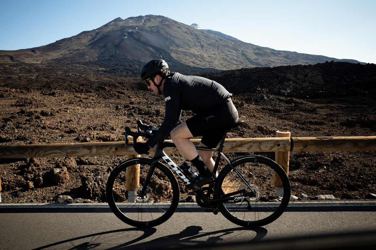 785_Huez_Pro_Team_Black_11_567f0db9-8139-4359-b5e4-ebf3fad40b5e.jpg