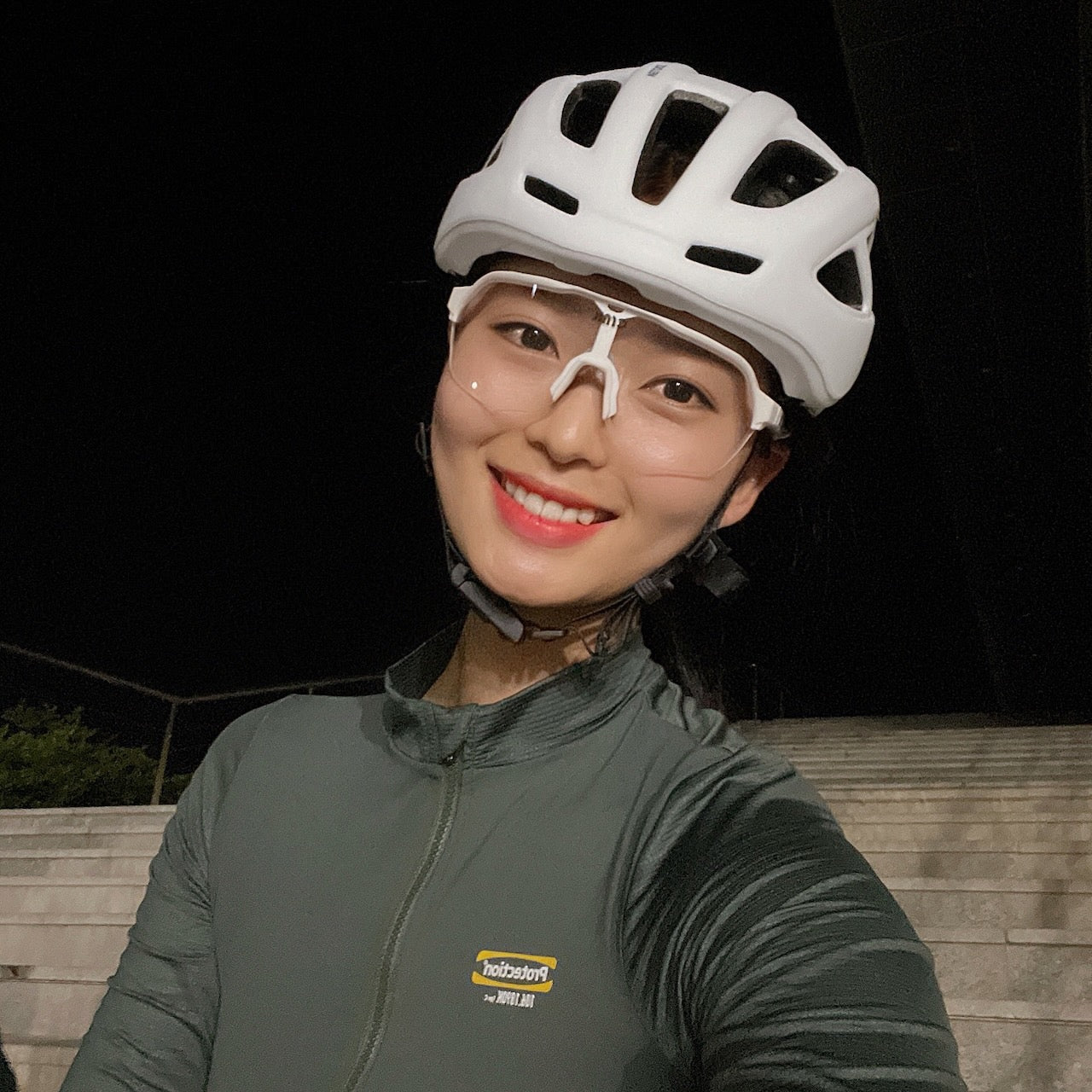 CRNK 車帽VELOCE Cycling Helmet White 白