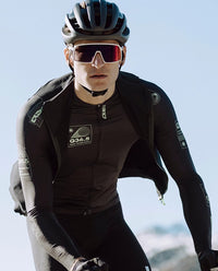 Q36.5 薄長袖車衣Gregarius Hybrid Light Retrofuture LS Jersey Black 男款 黑