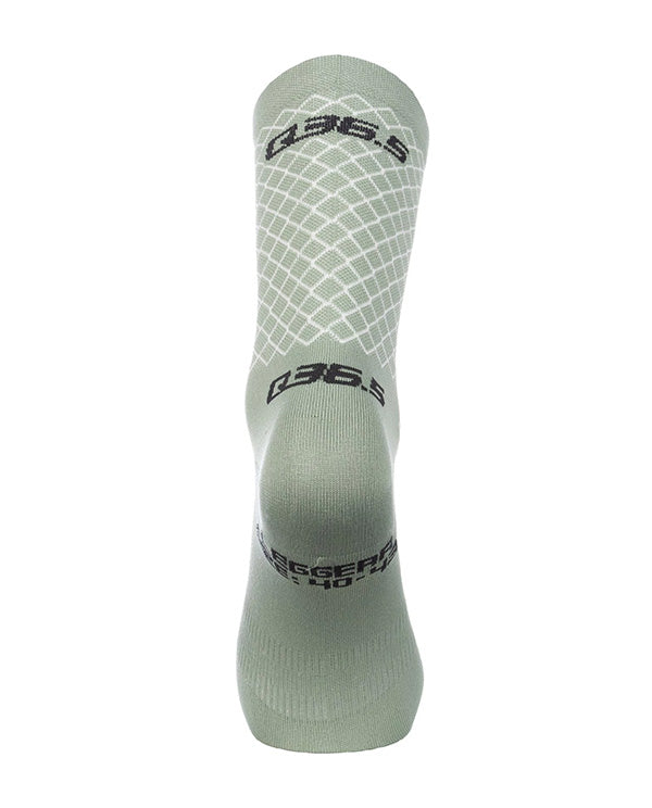 Q36.5 車襪Leggera Socks Sage 經典果綠