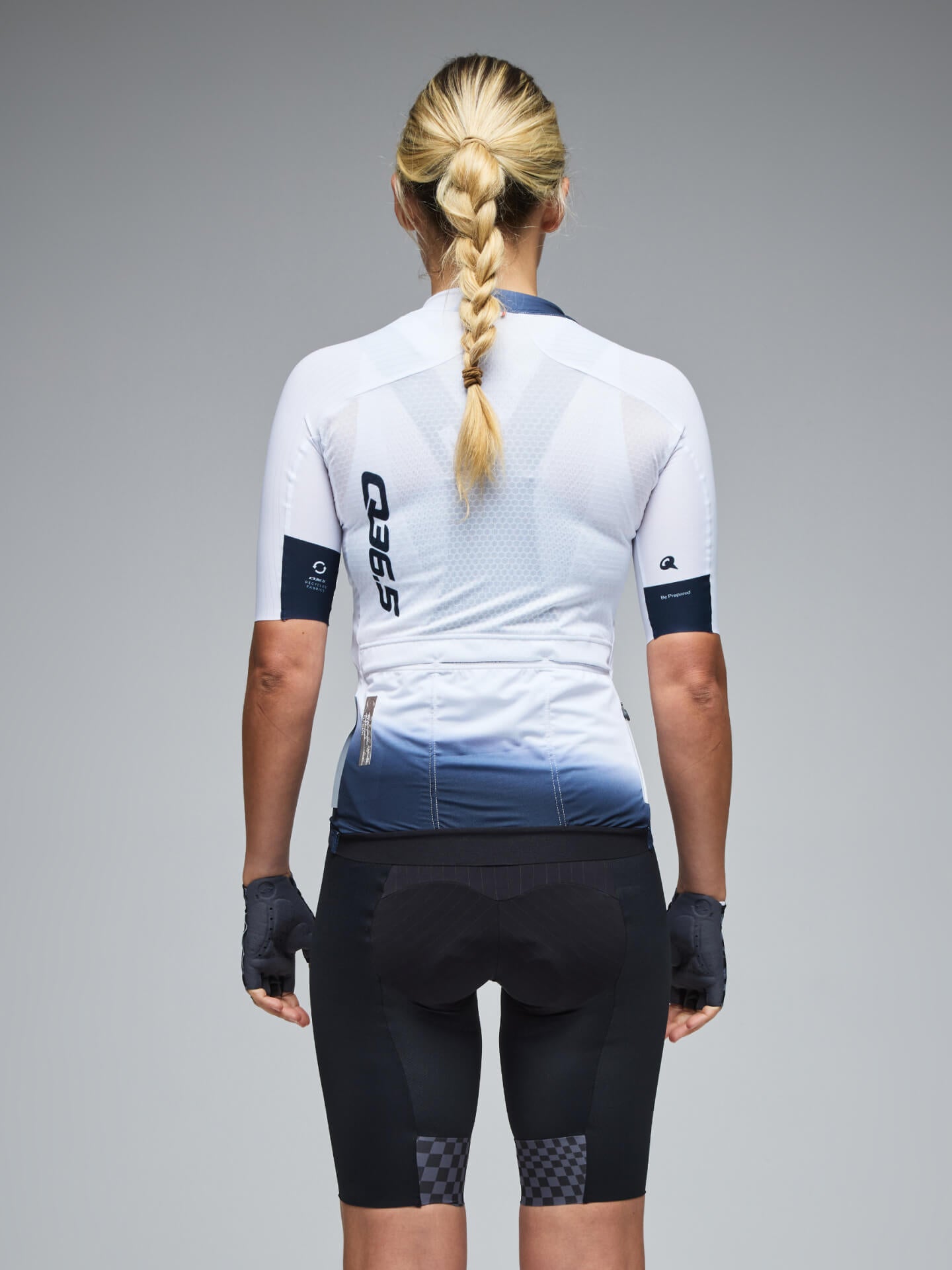 Q36.5 車衣 Gregarius Pro Collar Fade Jersey White 女款 白