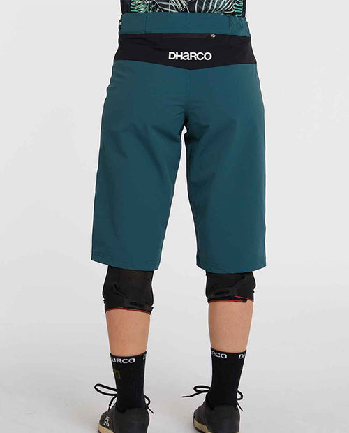 DHaRCO 機能短褲Gravity Shorts Forest 女-綠