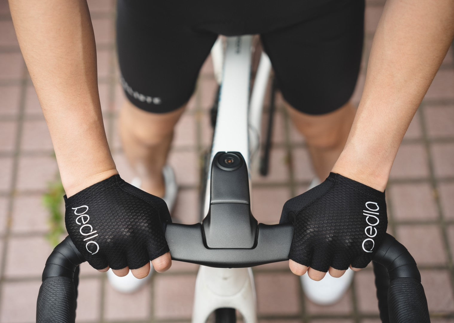 Pedla 手套UltraPRO Glove Black(T500-Black)短指-黑