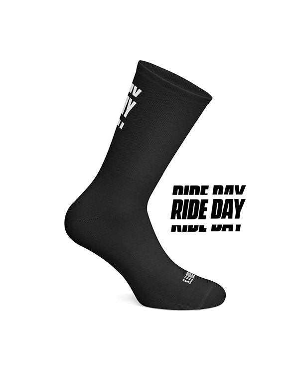 COIS 車襪Thanks God Its Rideday Socks Black-黑