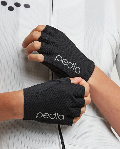 Pedla 手套UltraPRO Glove Black(T500-Black)短指-黑